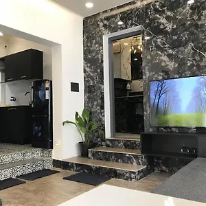  Villa The Holt Ac India